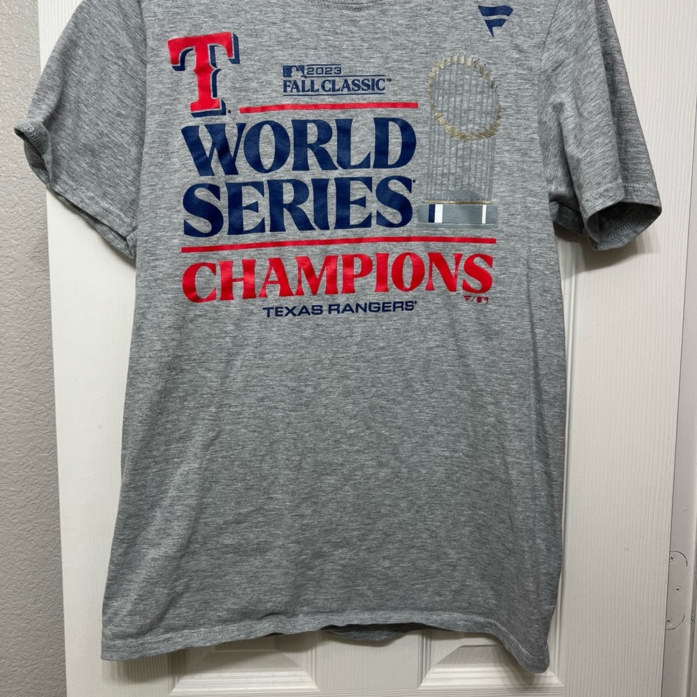Fanatics Gray T-Shirt